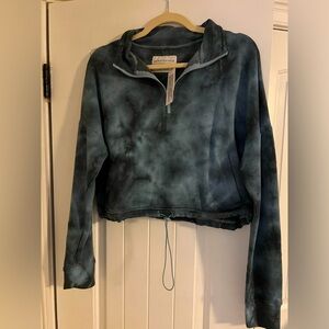 Womens cropped sweatshirt